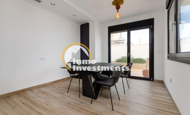 Reventa - Chalet independiente - Torrevieja - Playas