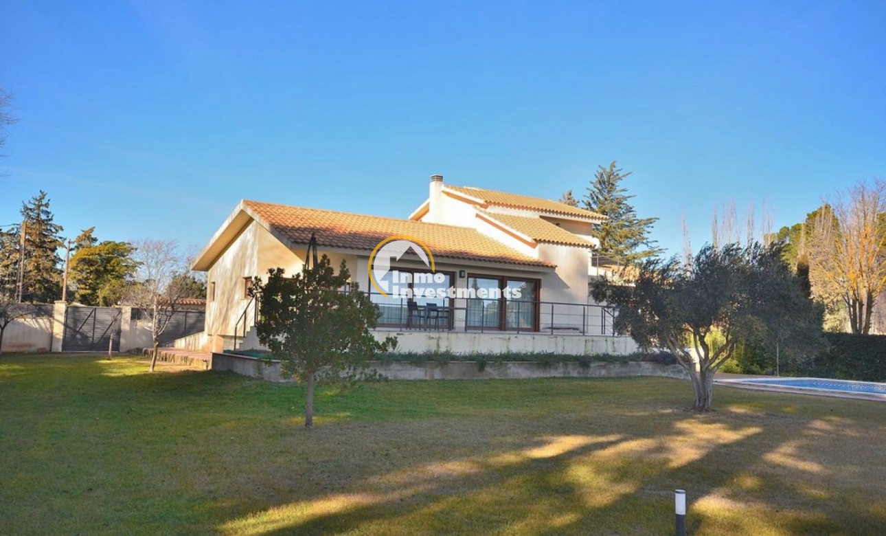 Reventa - Chalet independiente - Albacete - Agua sol