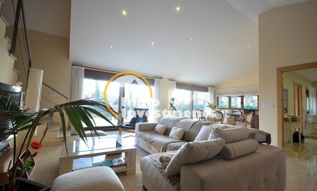 Reventa - Chalet independiente - Albacete - Agua sol