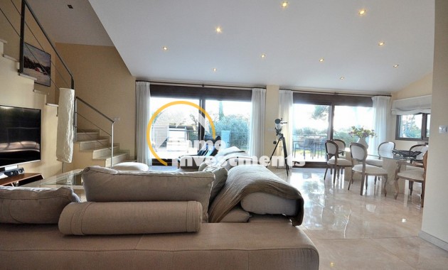 Reventa - Chalet independiente - Albacete - Agua sol