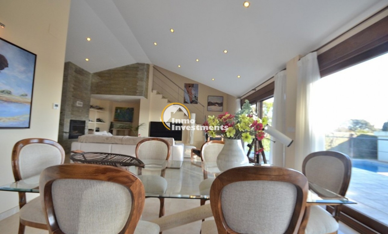 Reventa - Chalet independiente - Albacete - Agua sol