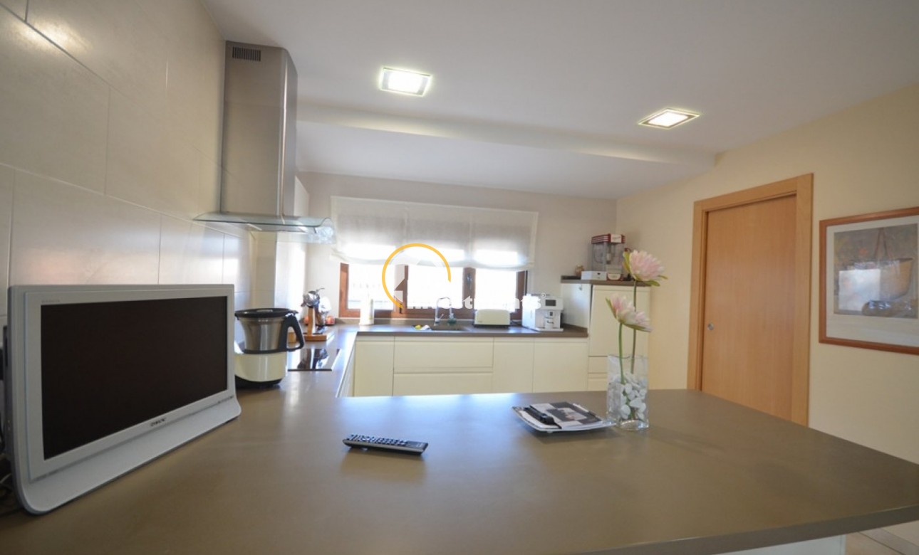 Reventa - Chalet independiente - Albacete - Agua sol