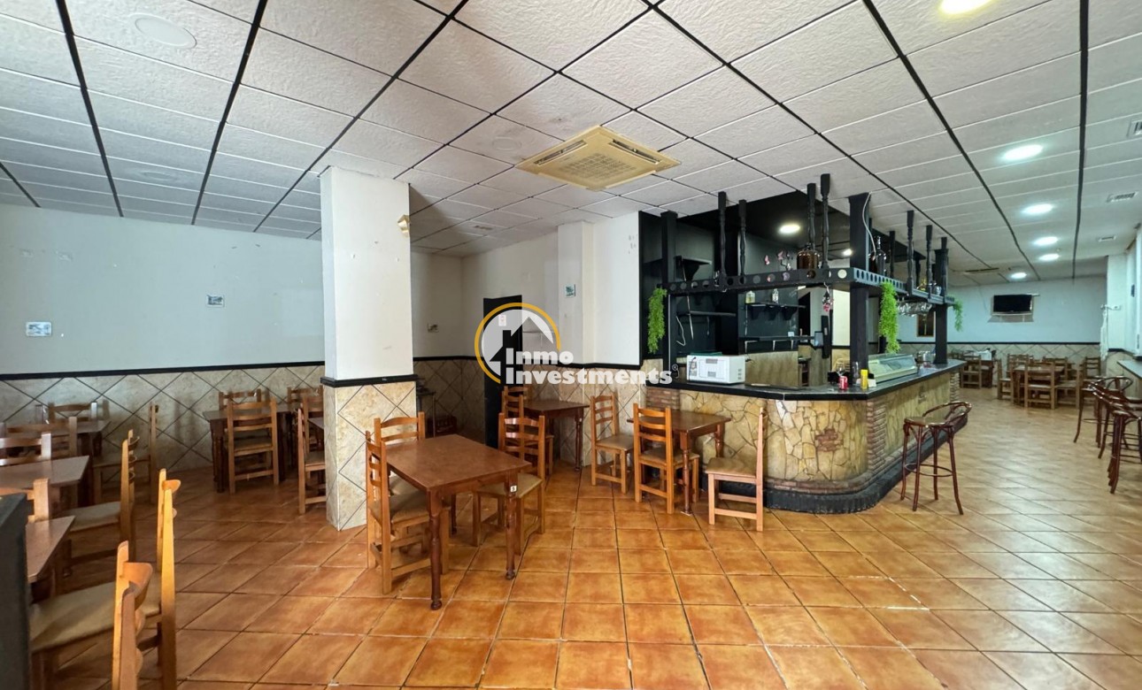 Bestaande bouw - Commercieel - Torrevieja - Estacion de autobuses