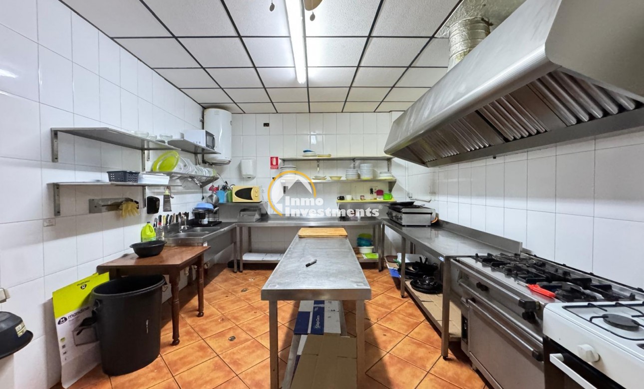 Bestaande bouw - Commercieel - Torrevieja - Estacion de autobuses