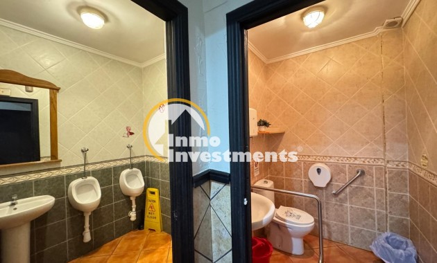 Bestaande bouw - Commercieel - Torrevieja - Estacion de autobuses