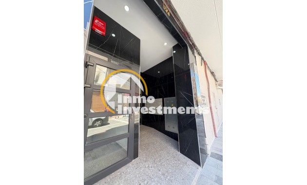 Reventa - Apartamento - Torrevieja - Centro