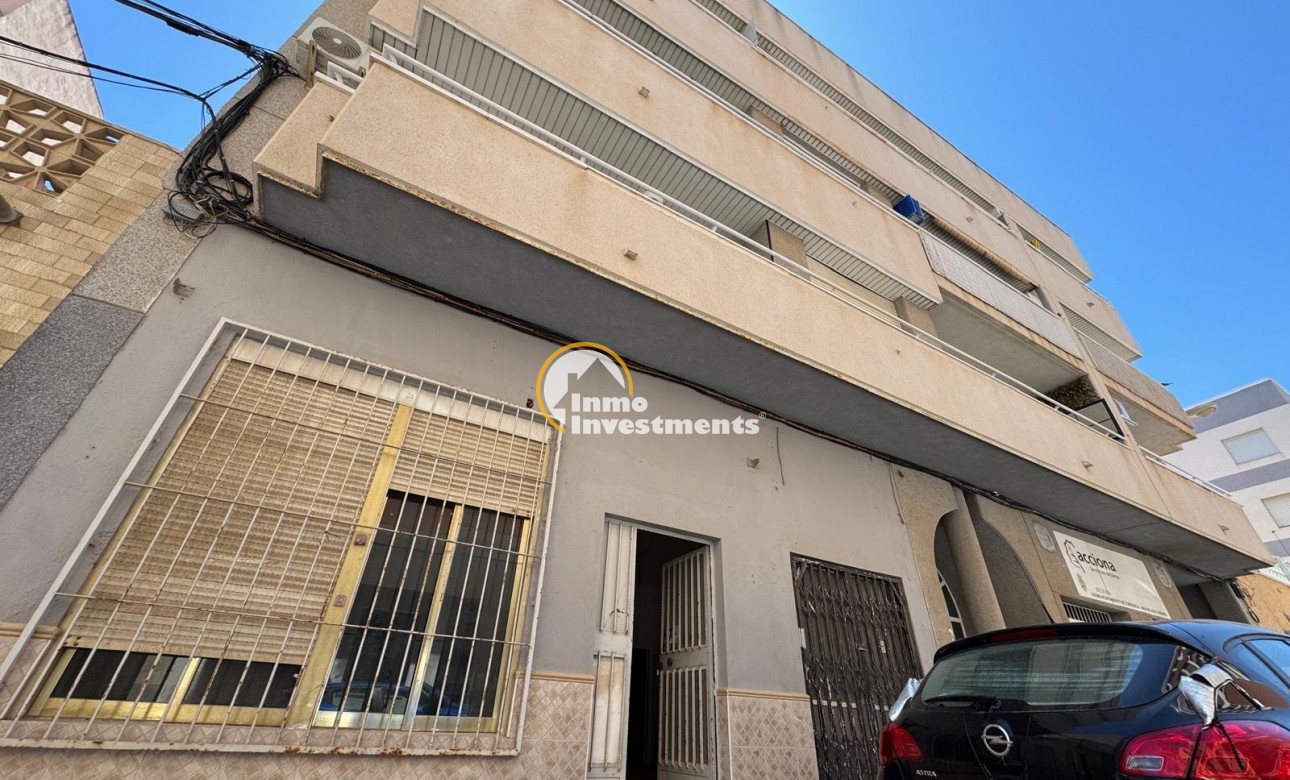 Reventa - Local comercial - Torrevieja - Centro