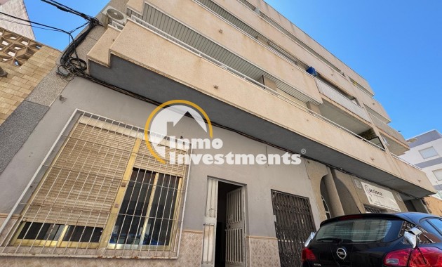 Reventa - Local comercial - Torrevieja - Centro