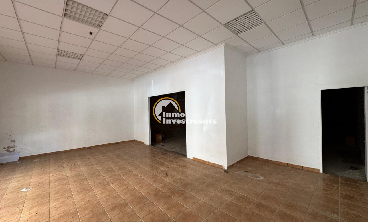 Reventa - Local comercial - Torrevieja - Centro