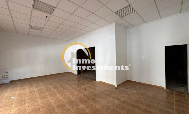 Reventa - Local comercial - Torrevieja - Centro