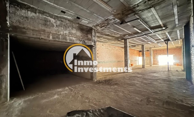 Reventa - Local comercial - Torrevieja - Centro