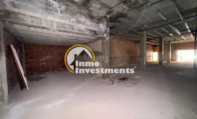 Reventa - Local comercial - Torrevieja - Centro
