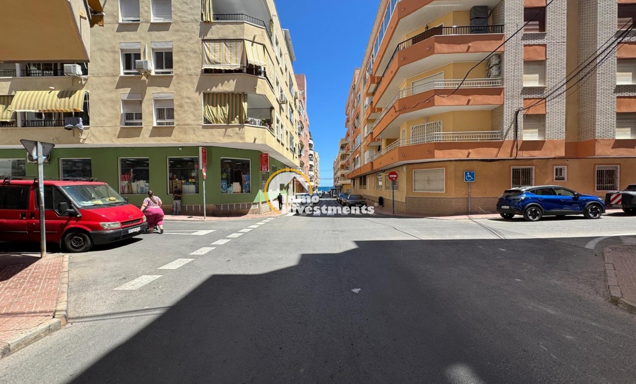 Reventa - Local comercial - Torrevieja - Centro