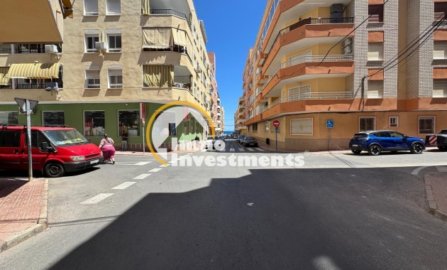 Reventa - Local comercial - Torrevieja - Centro