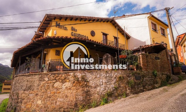 Bestaande bouw - Villa - Lena