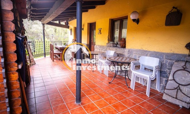 Bestaande bouw - Villa - Lena