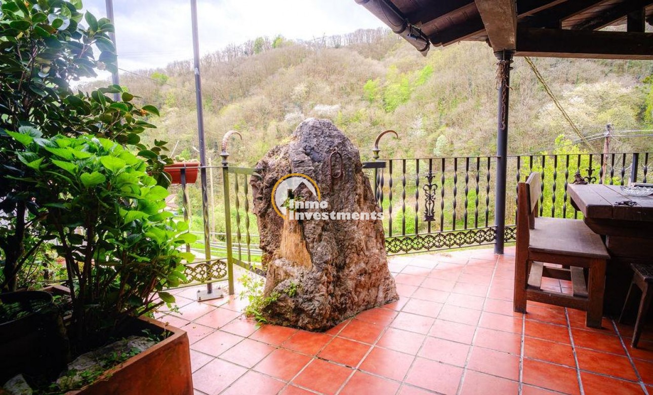 Bestaande bouw - Villa - Lena