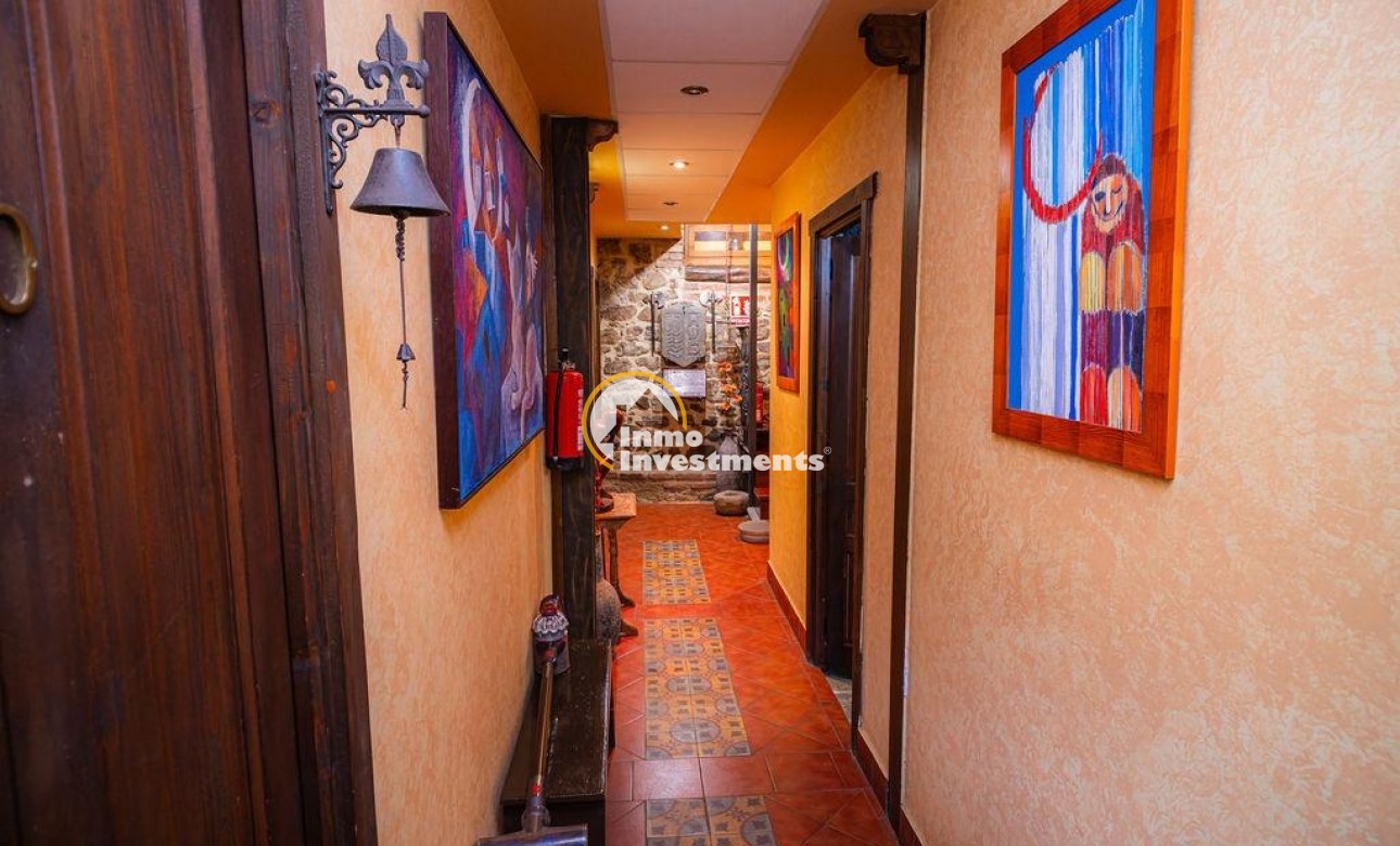 Bestaande bouw - Villa - Lena