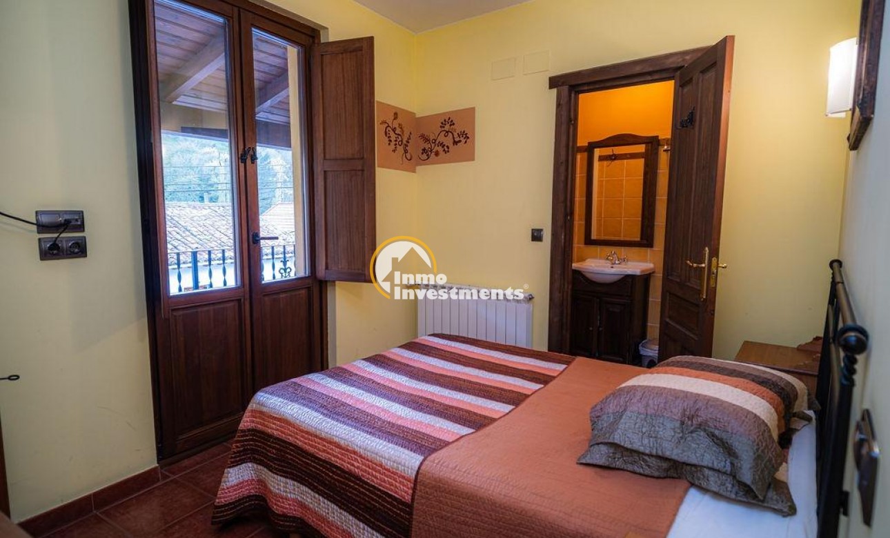 Bestaande bouw - Villa - Lena