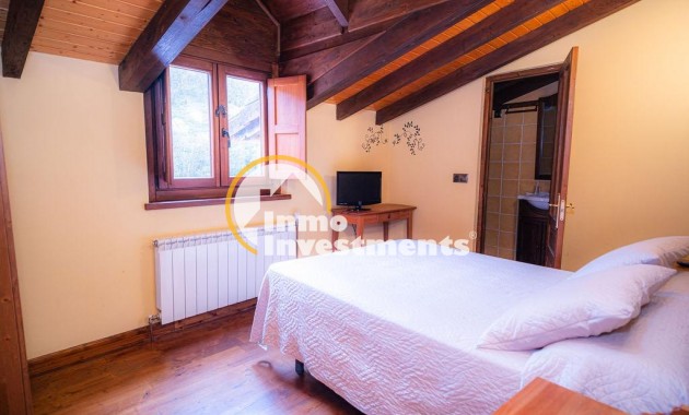 Bestaande bouw - Villa - Lena