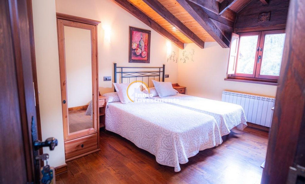 Bestaande bouw - Villa - Lena