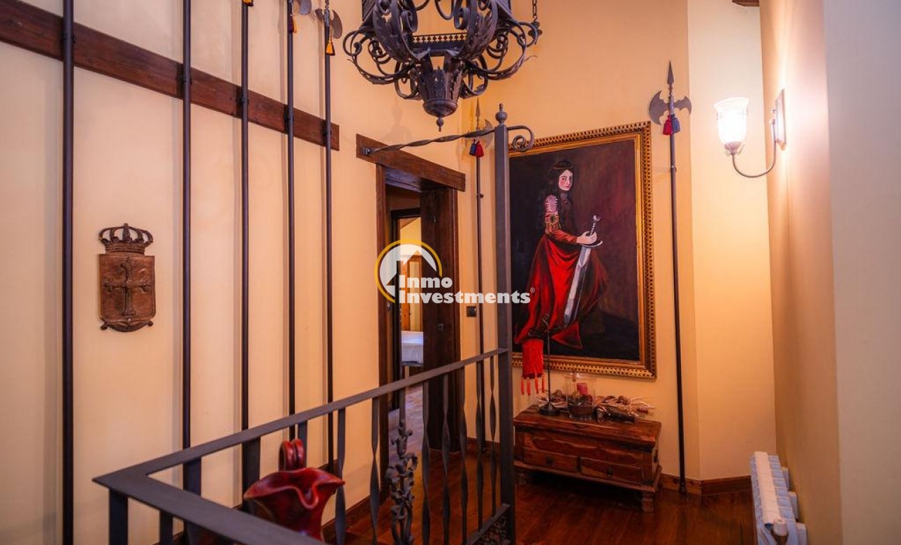 Bestaande bouw - Villa - Lena