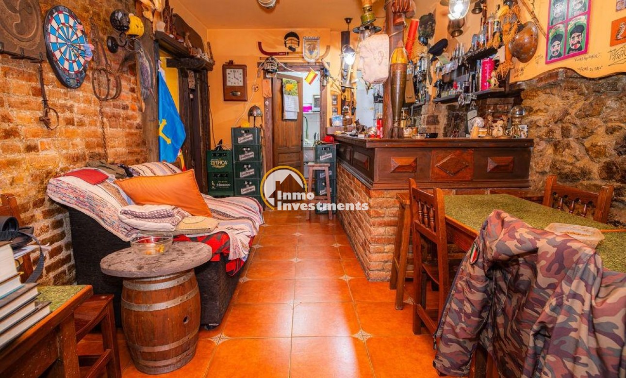 Bestaande bouw - Villa - Lena