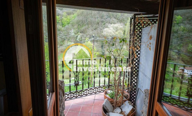 Bestaande bouw - Villa - Lena