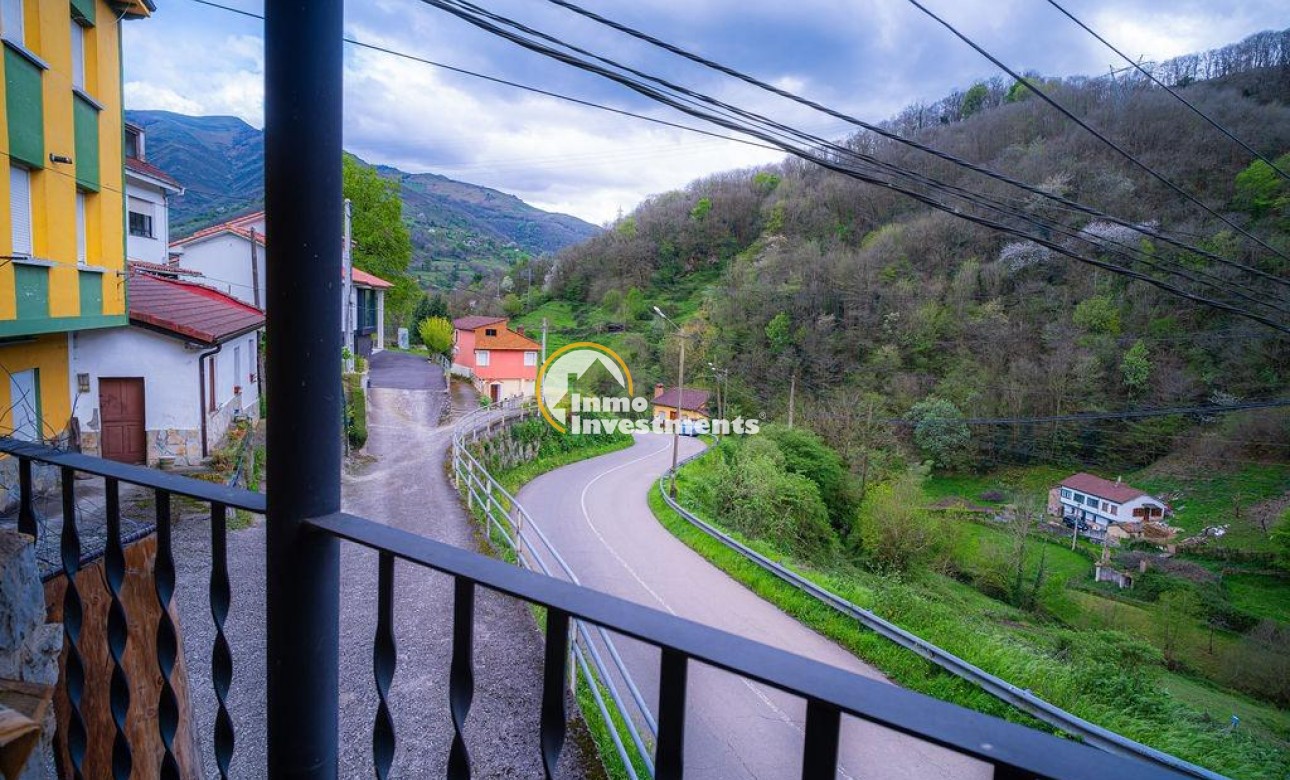 Bestaande bouw - Villa - Lena