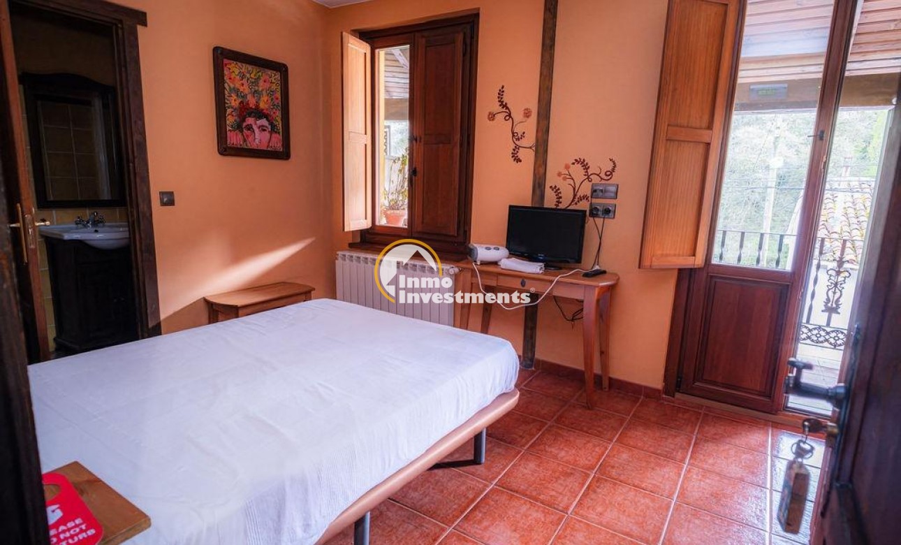 Bestaande bouw - Villa - Lena