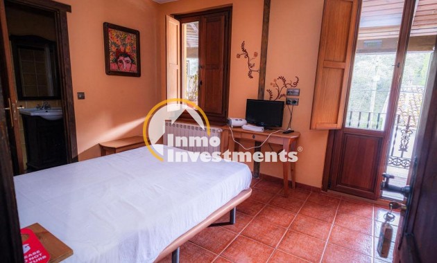 Bestaande bouw - Villa - Lena