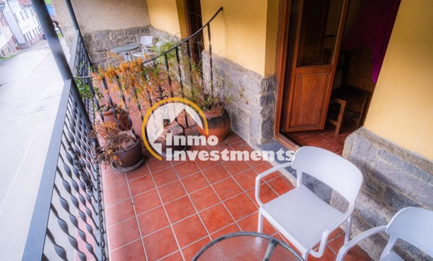 Bestaande bouw - Villa - Lena