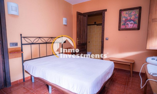 Bestaande bouw - Villa - Lena