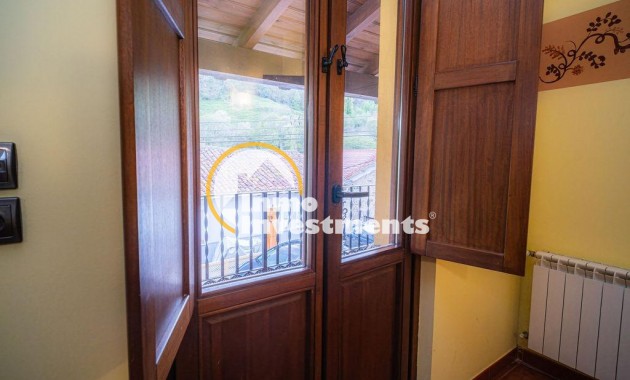 Bestaande bouw - Villa - Lena