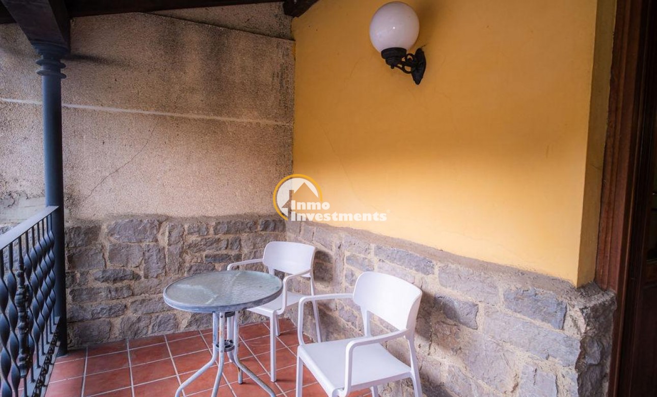 Bestaande bouw - Villa - Lena