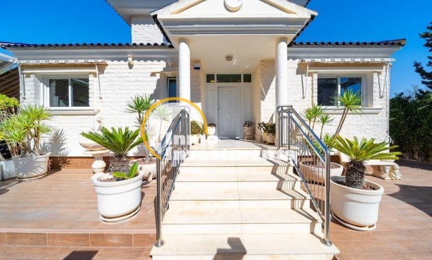 Till salu - Villa - Torrevieja - Torre la mata