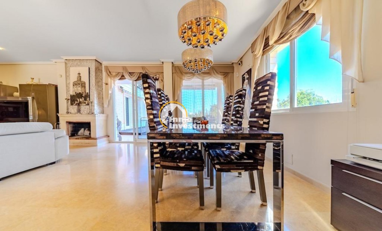 Till salu - Villa - Torrevieja - Torre la mata