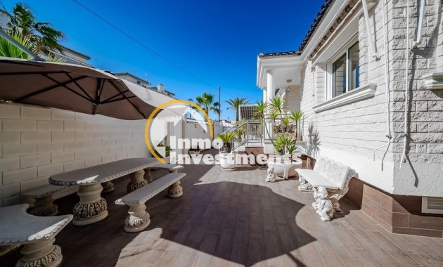 Till salu - Villa - Torrevieja - Torre la mata