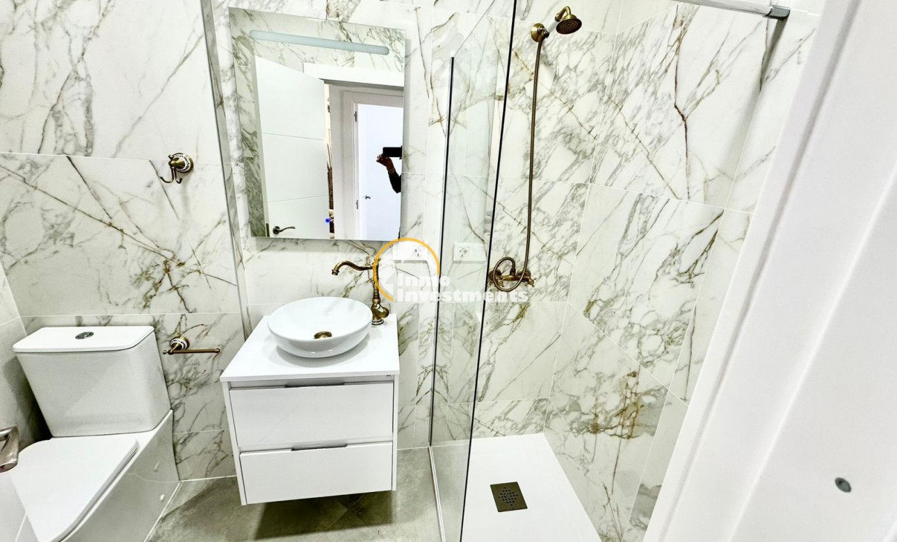 Resale - Bungalow - Torrevieja - Nueva Torrevieja