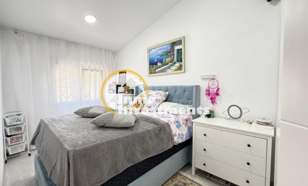 Resale - Bungalow - Torrevieja - Nueva Torrevieja