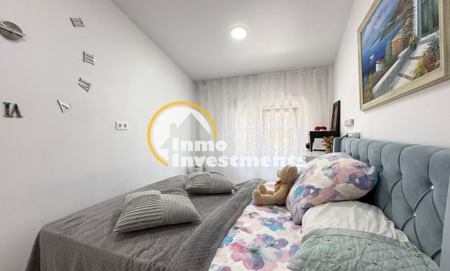 Resale - Bungalow - Torrevieja - Nueva Torrevieja