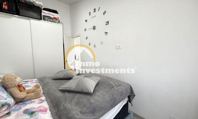 Resale - Bungalow - Torrevieja - Nueva Torrevieja