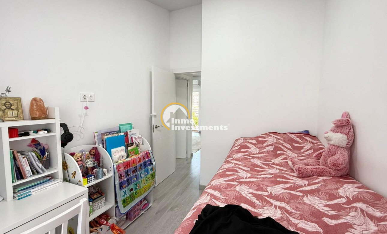 Resale - Bungalow - Torrevieja - Nueva Torrevieja