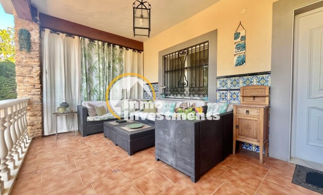 Resale - Villa - Torrevieja - Los Balcones - Los Altos del Edén