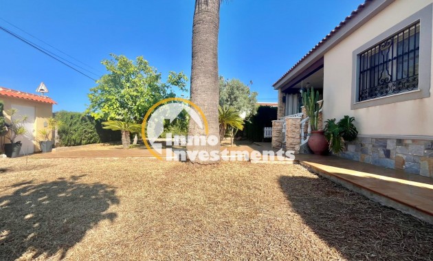 Resale - Villa - Torrevieja - Los Balcones - Los Altos del Edén