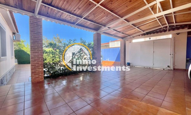 Resale - Villa - Torrevieja - Los Balcones - Los Altos del Edén