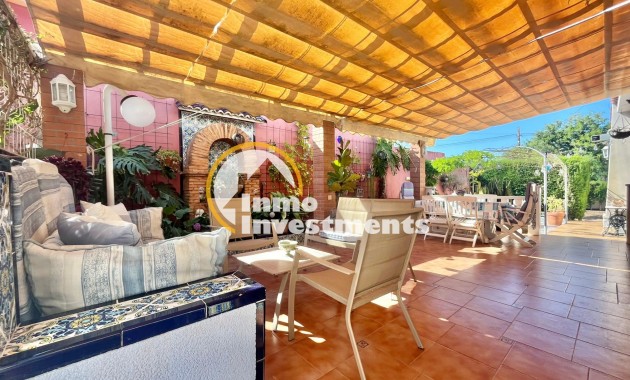 Resale - Villa - Torrevieja - Los Balcones - Los Altos del Edén