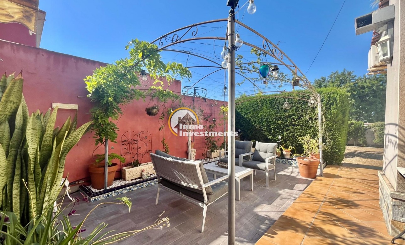 Resale - Villa - Torrevieja - Los Balcones - Los Altos del Edén