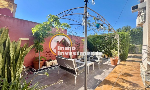 Resale - Villa - Torrevieja - Los Balcones - Los Altos del Edén