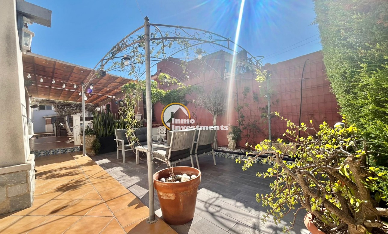 Resale - Villa - Torrevieja - Los Balcones - Los Altos del Edén